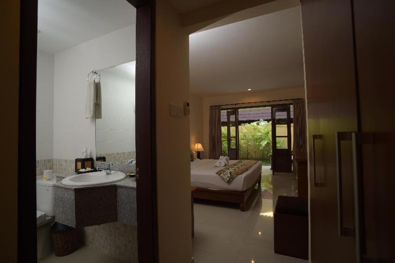 Sri Phala Resort & Villa Sanur Стая снимка